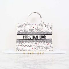 디올 아무르 북토트 미디엄 모티브 화이트 M1324CZBX