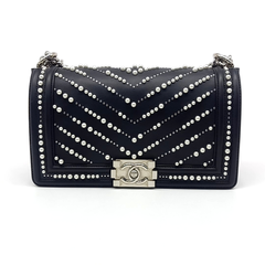 샤넬 진주 장식 보이백 미듐