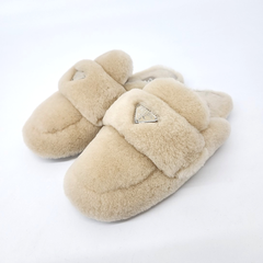 프라다 시어링 뮬