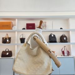 루이비통 모노그램 앙프렝뜨 NEIGE 앗치 MM 숄더백 M93449
