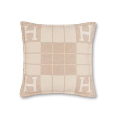 에르메스 아발론 Camomille 쿠션 H102666M 28