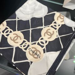 샤넬 카멜리아 실크 사각 스퀘어 스카프 25년 신상