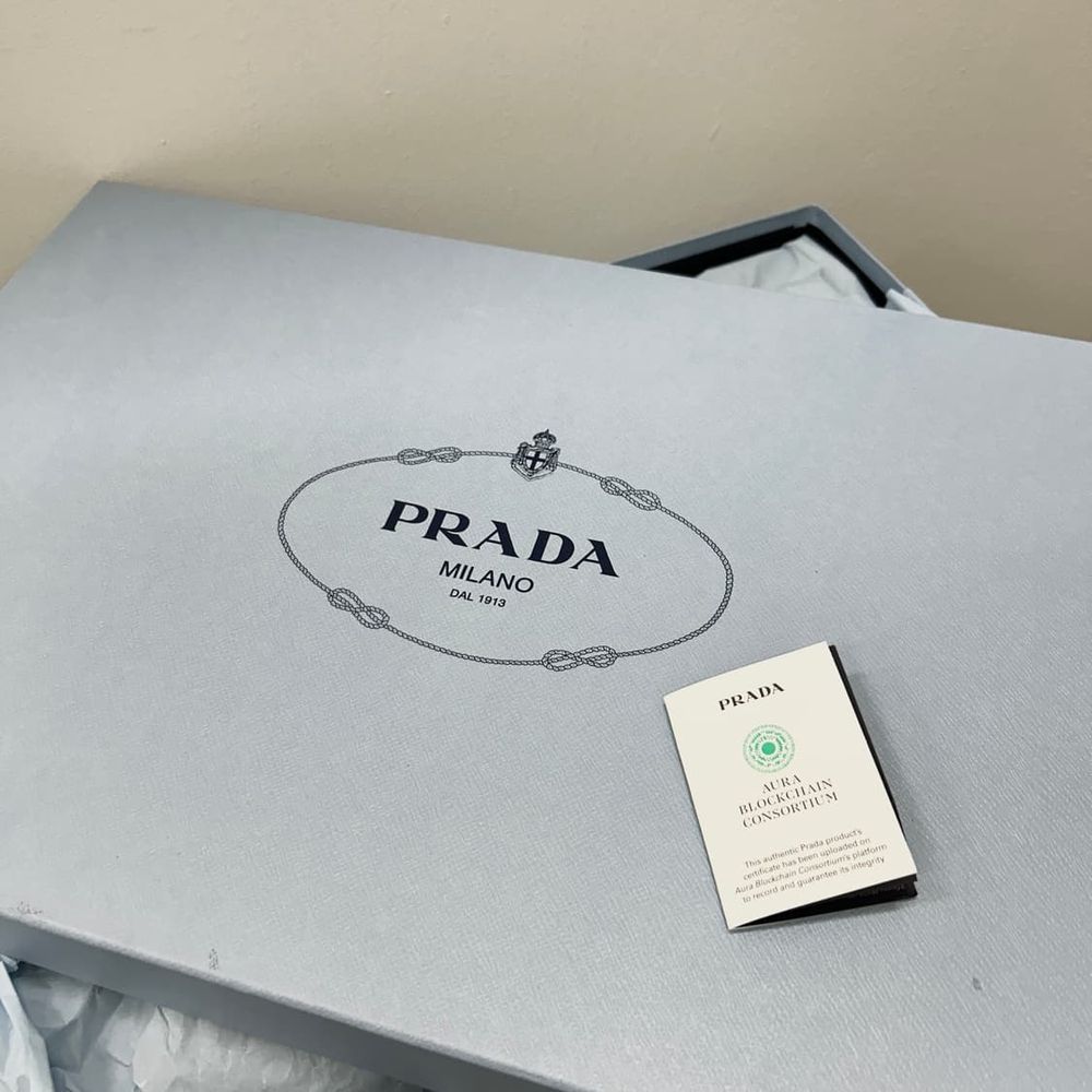 Prada 프라다 브러쉬드 레더 리나일론 레이스업 부츠 상품 이미지 8
