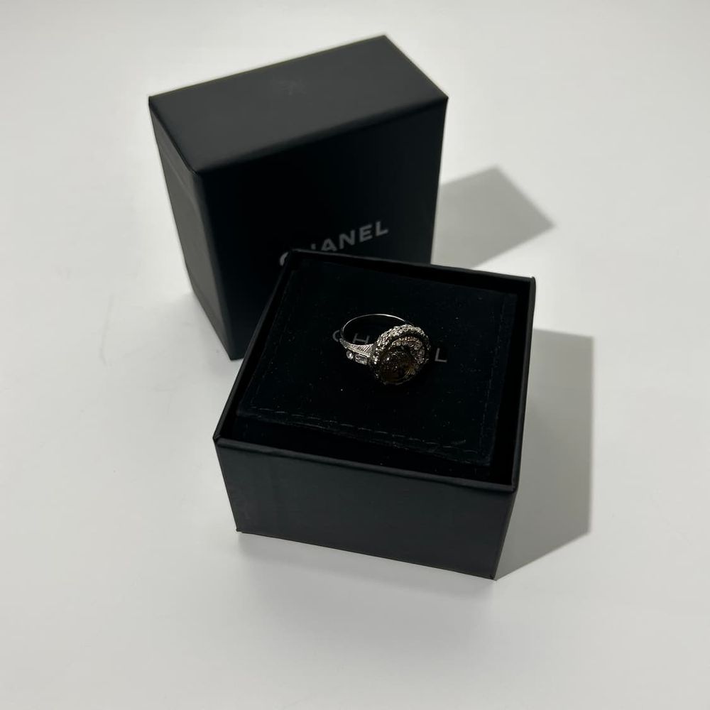 Chanel 샤넬 잼스톤 크리스탈 문 반지 상품 이미지 1