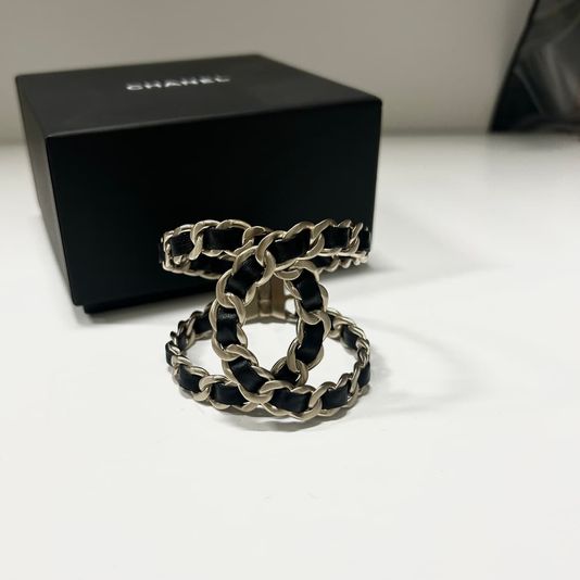 Chanel 샤넬 체인 로고 뱅글 팔찌 상품 이미지 1