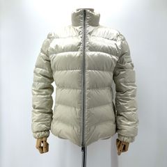 프라다 삼각로고 여성 숏 패딩 점퍼