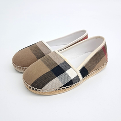 버버리 키즈 슬립온 (28)