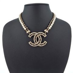 샤넬 크리스탈 진주 가죽 트리밍 커스텀 초커 목걸이