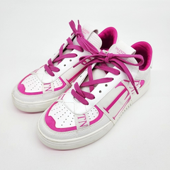 발렌티노 스니커즈