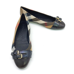 버버리 플랫슈즈