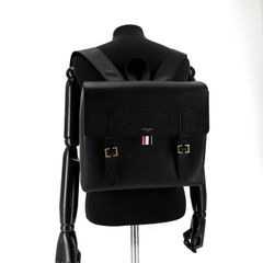 톰브라운 남녀공용 언스트럭처드 페블그레인 가죽 백팩