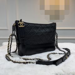샤넬 가브리엘 호보백 뉴미듐 블랙 AS1521 Y11883