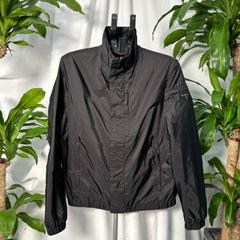 프라다 로고 리나일론 바람막이 품명 SGN521 46사이즈