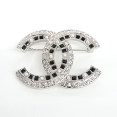 샤넬 로고 브로치