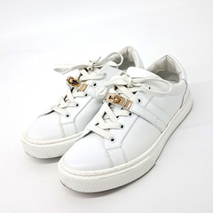 에르메스 데이 스니커즈