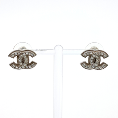샤넬 로고 귀걸이