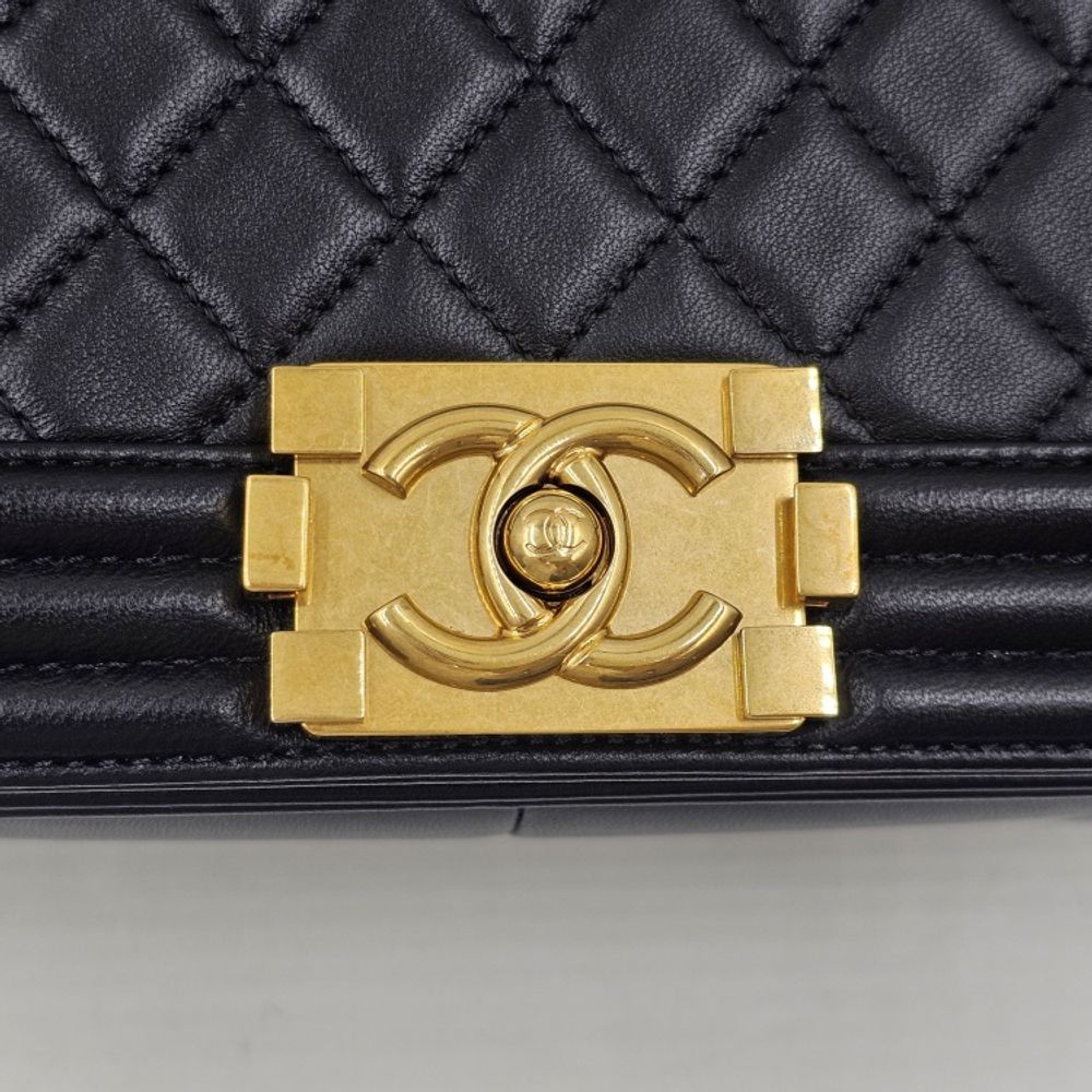Chanel 샤넬 보이 플랩백 라지 21번대 A92193 4957 상품 이미지 19