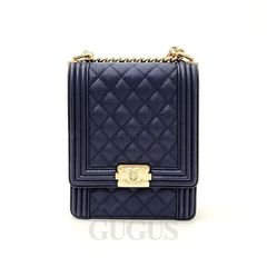 샤넬 캐비어 보이 플랩백