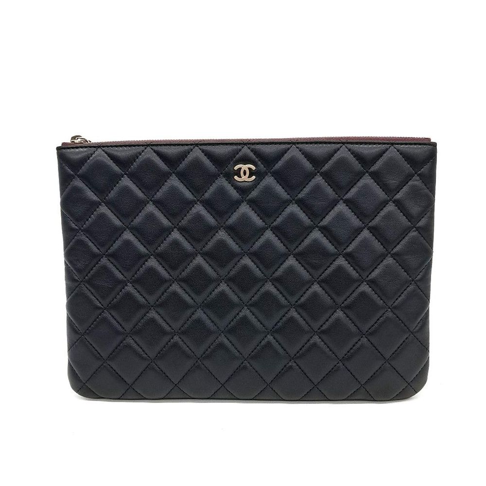 Chanel 샤넬 클러치 뉴미듐 A82045 상품 이미지 1
